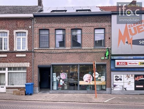                                         Immeuble d'appartements à vendre à Rillaar, € 495.000
