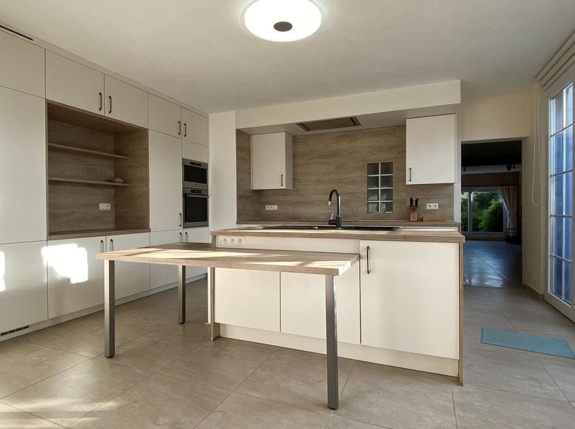 Huis te koop in Kattestraat 98,
                    8520 Kuurne