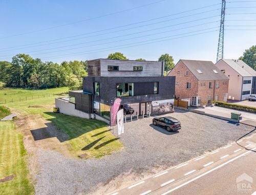                                         Kantoorruimte te koop in Houthalen, € 925.000
