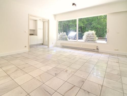                                         Appartement te huur in Elsene, € 1.200
