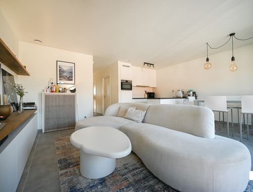                                         Appartement te koop in Izegem, € 245.000
