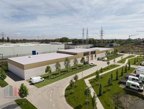                                         Bâtiment d’entreprise à vendre à Roeselare, € 1.400.000
