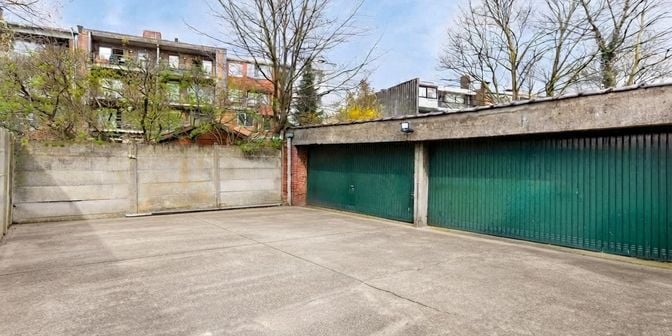 Garage te huur in Collegelaan 131, 2140 Borgerhout