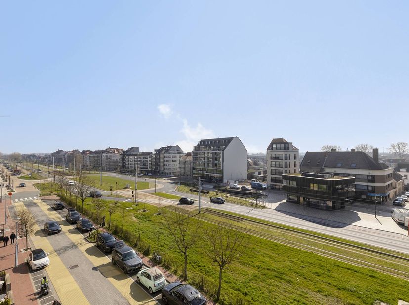 Appartement te koop in Heldenplein 33 bus C4,
                    8301 Heist