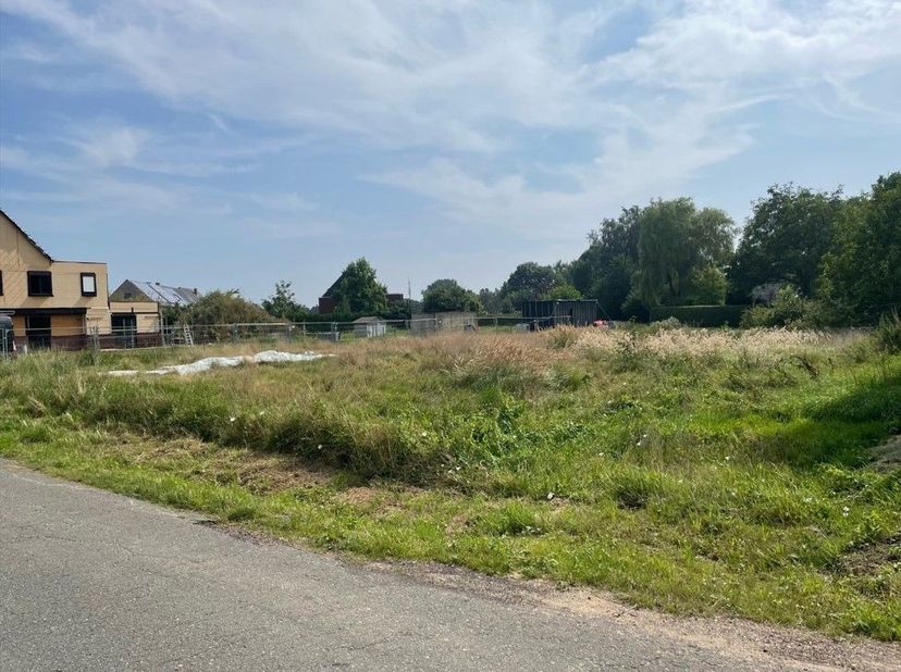 Terrain à vendre
                    à 2520 Broechem