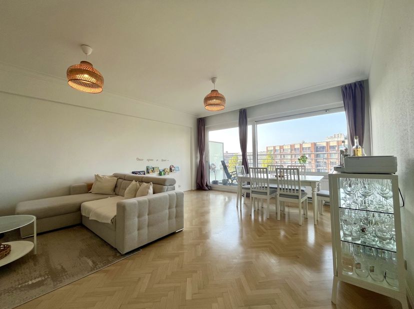 Appartement te huur in Avenue Château de Walzin 5 bus 6,
                    1180 Ukkel