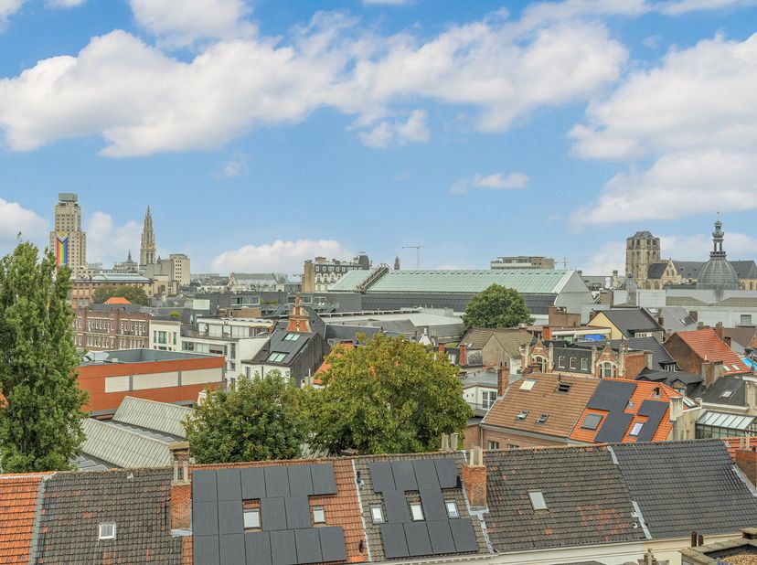 Appartement te koop in Frankrijklei 84 bus 8,
                    2000 Antwerpen