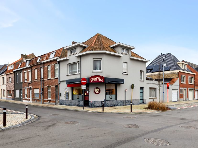 Bedrijfsvastgoed te koop in Karel van Manderstraat 18,
                    8310 Sint-Kruis