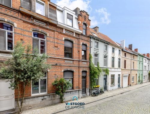                                         Maison à vendre à Sint-Amandsberg, € 485.000

