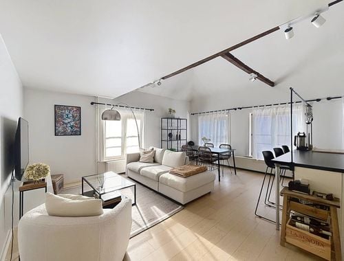                                         Duplex à louer à Brugge, € 950
