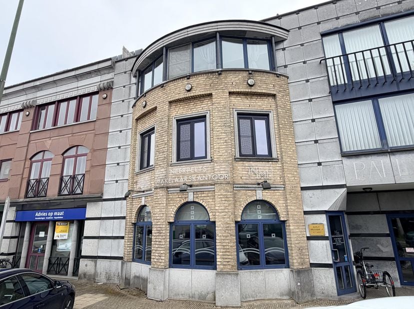 Bien professionnel à vendre
                    à 3910 Neerpelt