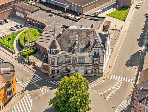                                         Chambres d’hôtes à vendre à Renaix, € 450.000
