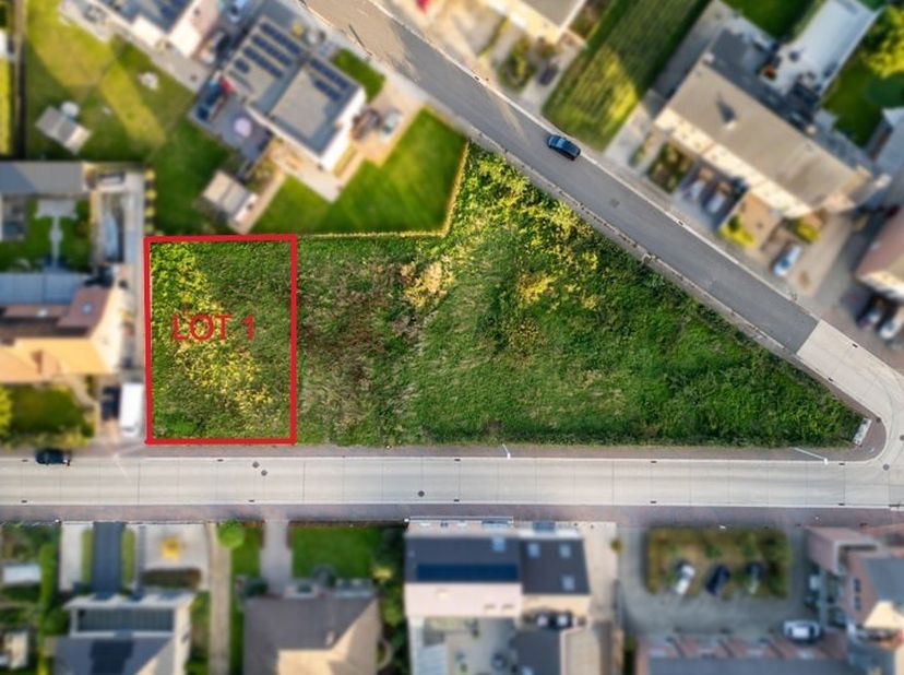 LOT1In Wilderen, een deelgemeente van Sint-Truiden vinden we langsheen de Wilderenlaan deze knappe bouwgrond voor open bebouwing terug. Wonen in alle