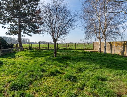                                         Terrain à bâtir à vendre à Kaster, € 285.000
