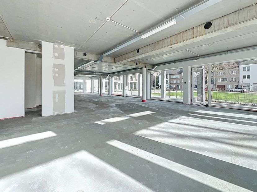 Dans le prestigieux projet de nouvelle construction Groenloo, situé sur l'ancien site Kodak à Vilvorde, nous proposons à la location 5 espaces de bure