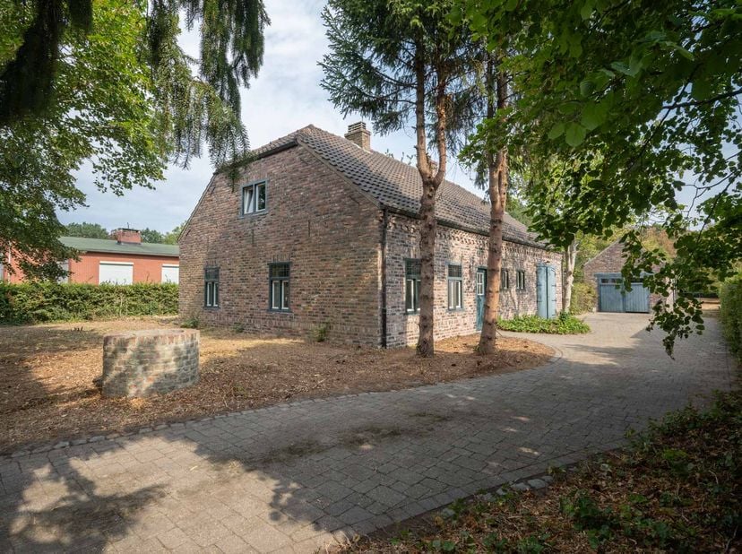 Huis te koop in Kleinmolenstraat 83,
                    3900 Overpelt