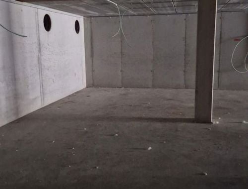                                         Kelder garage te koop in Berg, € 25.000
