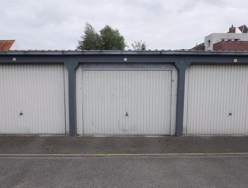                                         Garage te huur in Sint-Kruis, € 79
