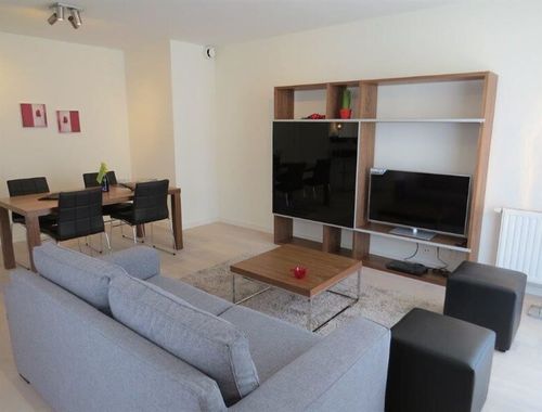                                         Appartement à louer à Ixelles, € 1.950

