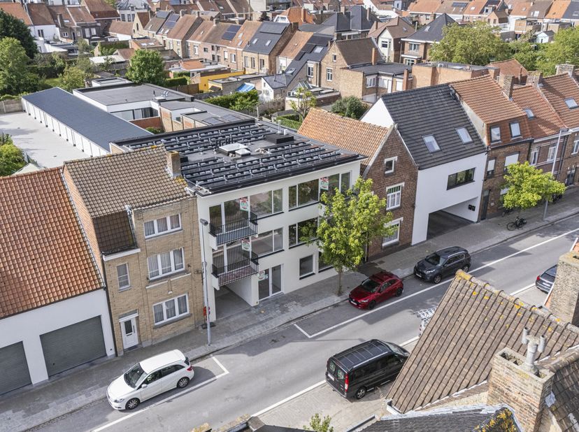 Appartement à louer
                    à 8200 Sint-Andries