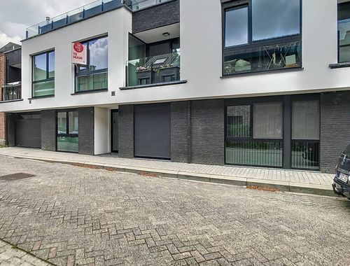                                         Appartement à louer à Melsele, € 950

