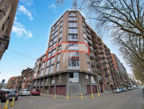                                         Appartement te koop in Liège, € 229.000
