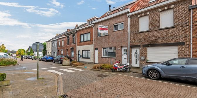 Huis te koop in Karl Marxstraat 26, 2845 Niel