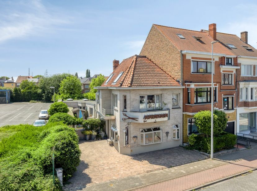 Maison à vendre
                    à 8000 Sint-Pieters