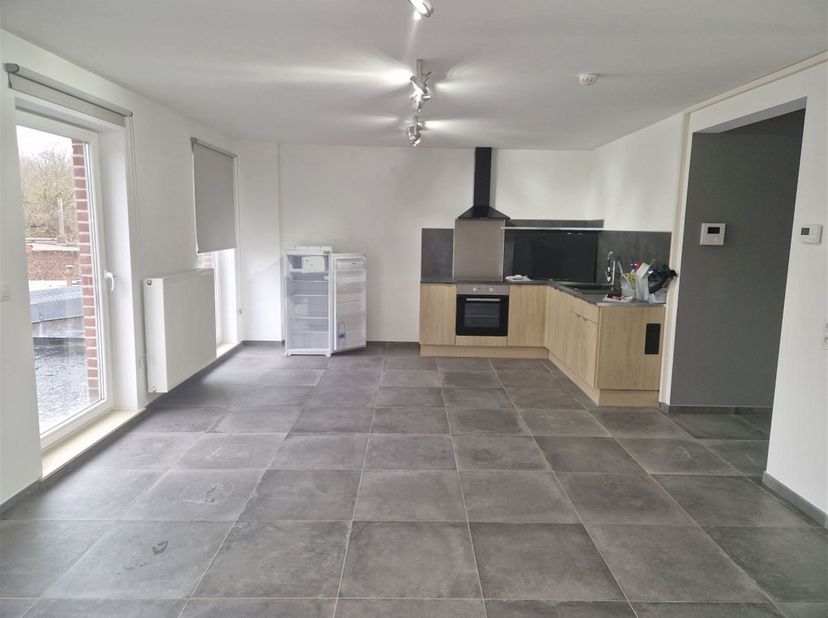 Appartement te huur in Boulevard Léopold III  102 bus 11,
                    7600 Péruwelz