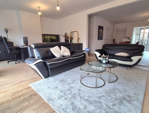                                         Bien commercial avec habitation à vendre à Kuurne, € 369.000
