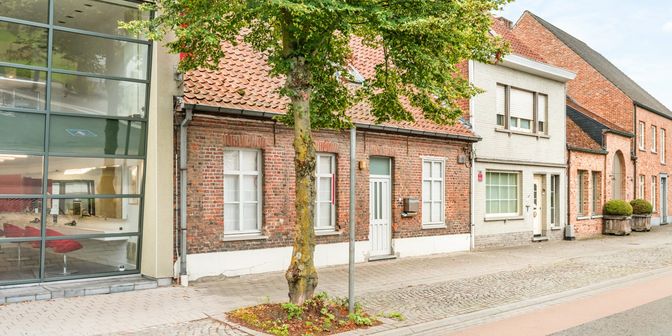 Huis te koop in Vichtesteenweg 12, 8540 Deerlijk