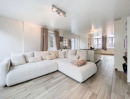                                         Maison à louer à Wavre, € 950
