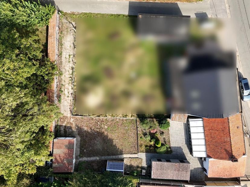 Op zoek naar een woning met karakter én mogelijkheden? Deze charmante, te renoveren woning in Vladslo biedt u de perfecte basis om uw eigen droomhuis
