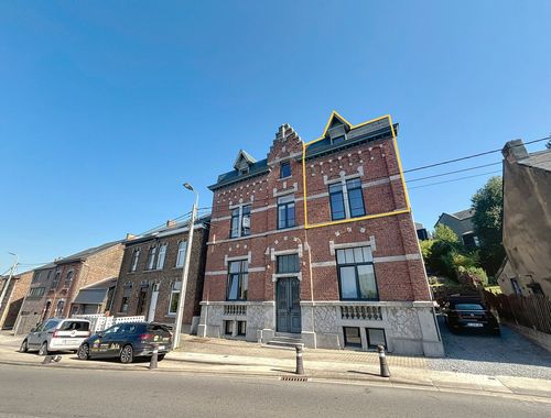                                         Duplex à louer à Flawinne, € 870
