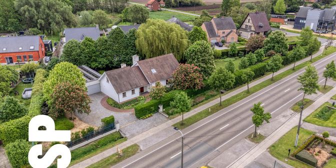 Huis te koop in Dr.-Van de Perrestraat 367, 2440 Geel