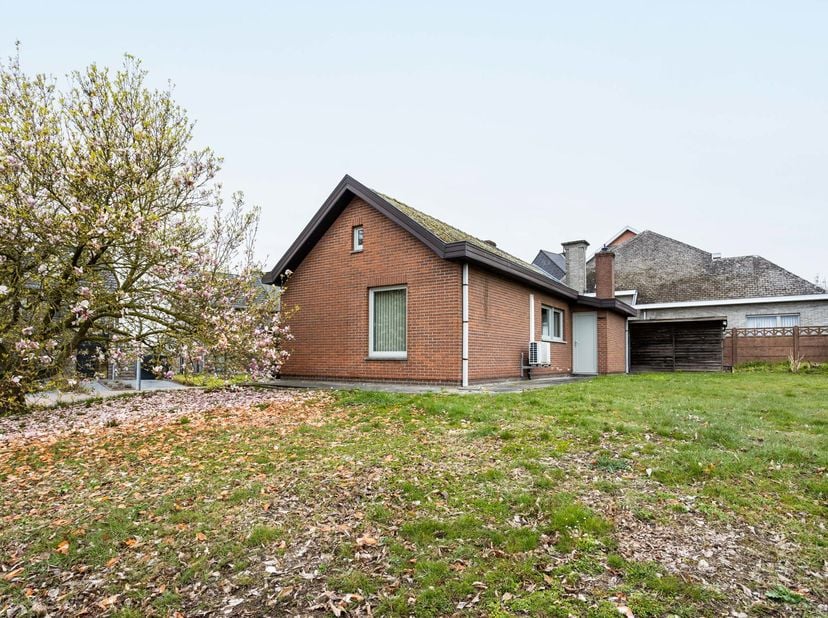 Vous recherchez une maison agréable et très bien desservie ? Cette charmante maison mitoyenne est située à moins de 100 mètres de la gare de Schendelb