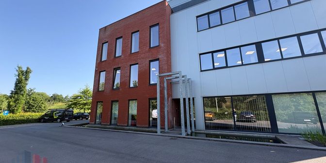 Bedrijfsvastgoed te huur in Baron van Loolaan 15, 9940 Evergem