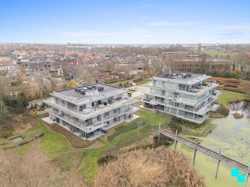 Ontdek Residentie Heron in Roeselare: exclusief en energiezuinig wonen (warmtenet!) in een afgesloten parktuin op de voormalige site van B2Ai. Ontdek