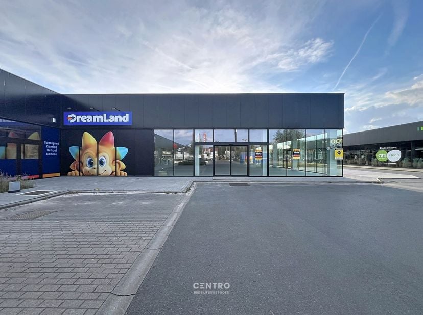 Bien professionnel à louer
                    à 8800 Roeselare