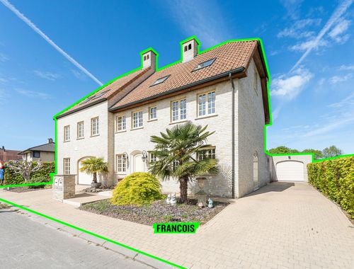                                         Maison jumelée à vendre à Vlierzele, € 549.000
