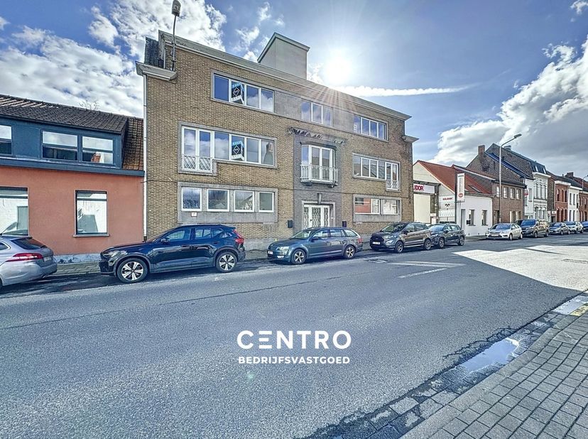 Bedrijfsvastgoed te koop in ,
                    8930 Lauwe
