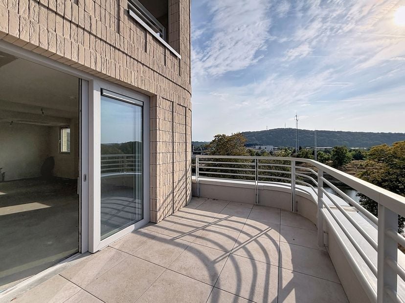 Appartement te koop
                    in 4032 Chenee