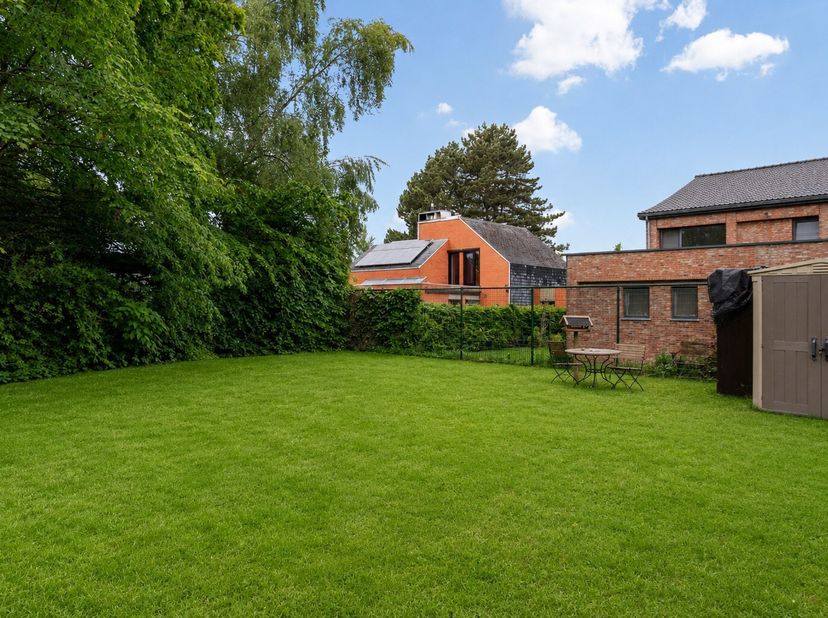 Voor meer info en fotos, surf naar www.swevers.be  In de Kerkstraat 5 bus 1 in Herk-de-Stad bevindt zich dit instapklare appartement met een bewoonbar
