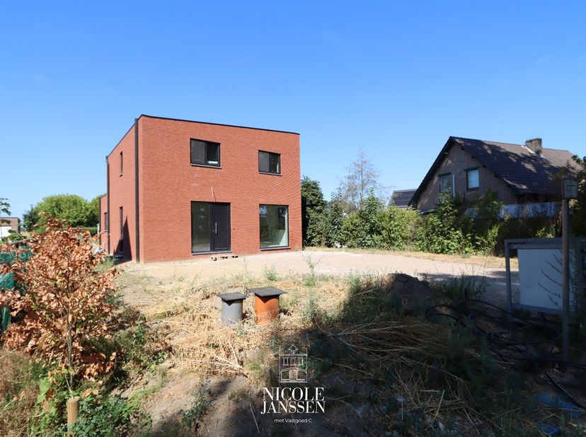 Huis te koop
                    in 3640 Kessenich