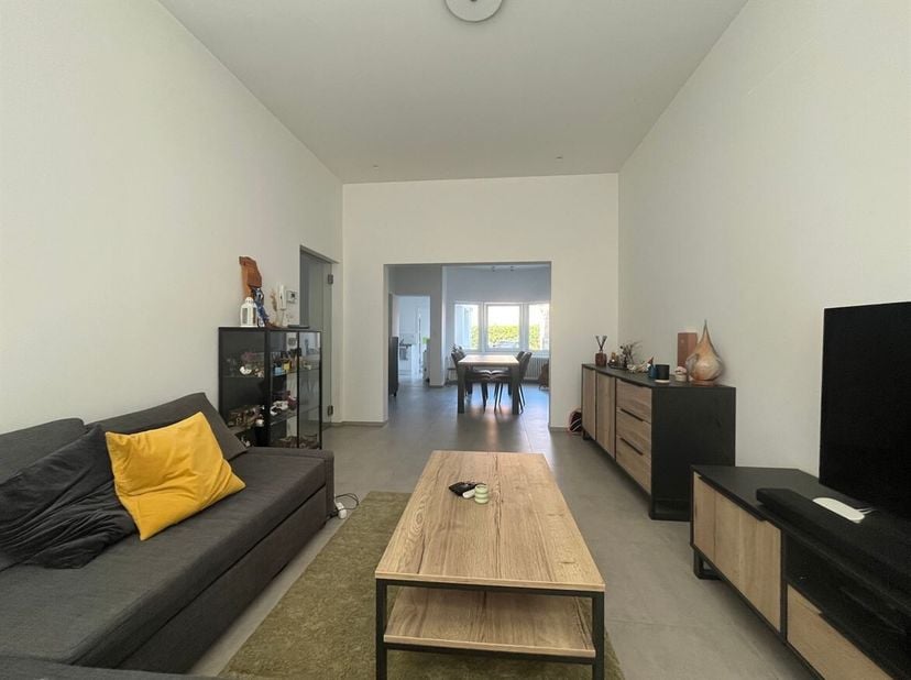 Prachtig gelijkvloers duplex appartement met twee slaapkamers en tuin<br />
Ligging: Toplocatie in het hart van Meerhout, met alle dagelijkse voorzien