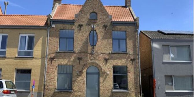 Bedrijfsvastgoed te huur in Ieperse Steenweg 24 bus 001, 8630 Veurne