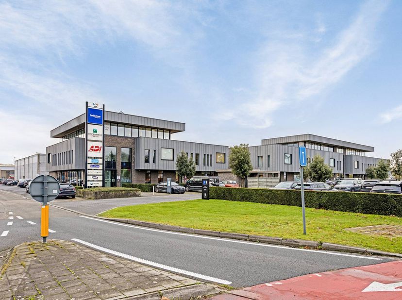 Bedrijfsvastgoed te huur in Autobaan 20 bus 02,
                    8210 Loppem