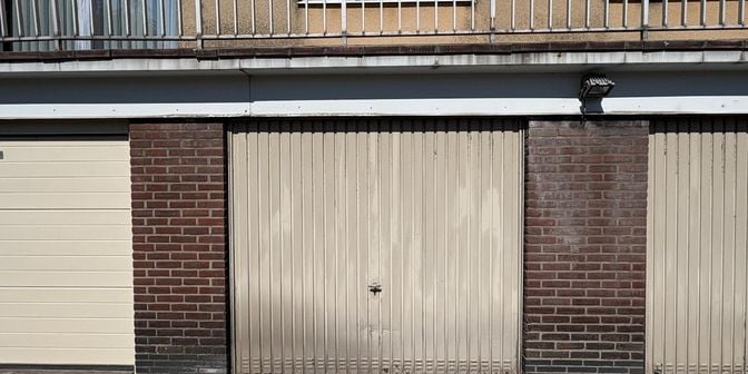Garage te koop in Groeningestraat 2 bus 3, 8530 Harelbeke
