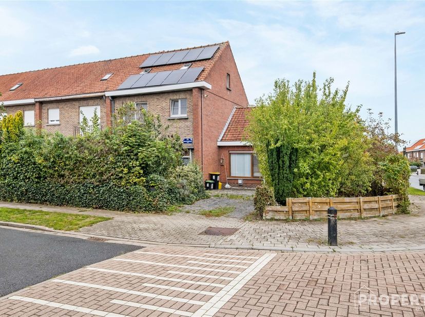 Huis te koop in Graaf de Montblanclaan 2,
                    8870 Izegem