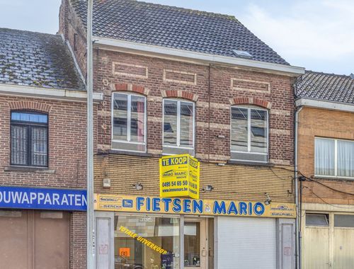                                         Bien commercial avec habitation à vendre à Meerbeke, € 239.000
